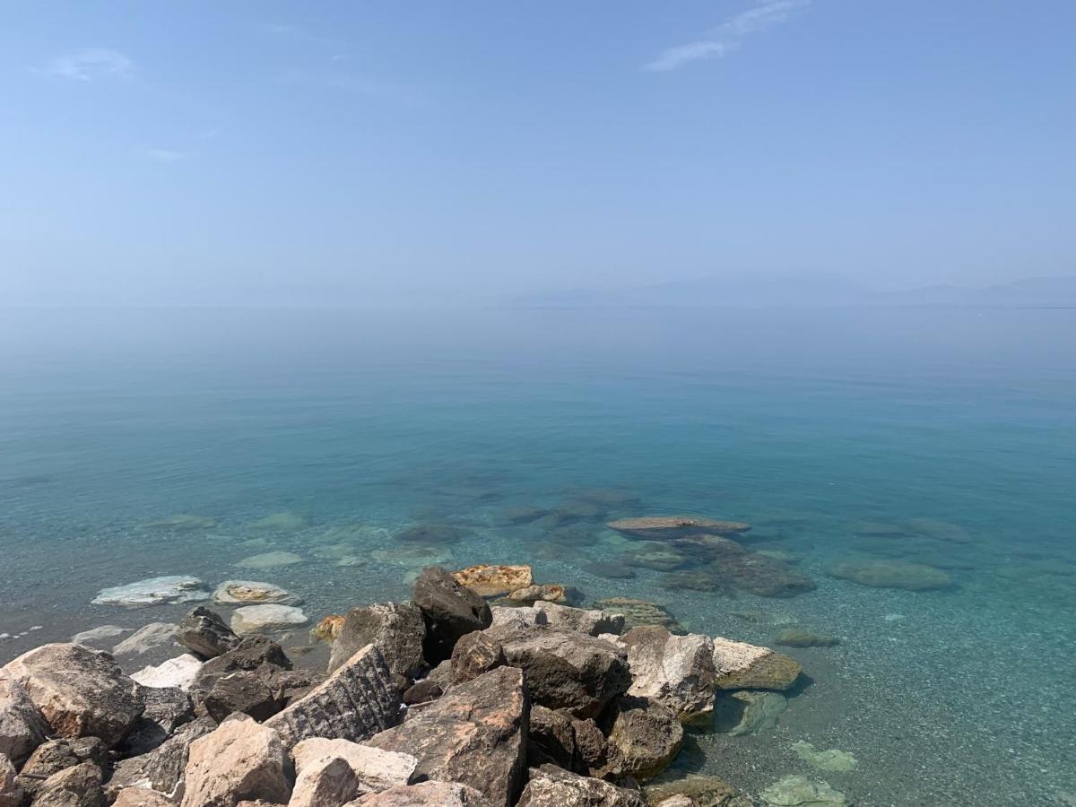 The H Experience Blackbird Spacious 2Bd Apartment Close To The Beach Ксилокастрон Екстериор снимка